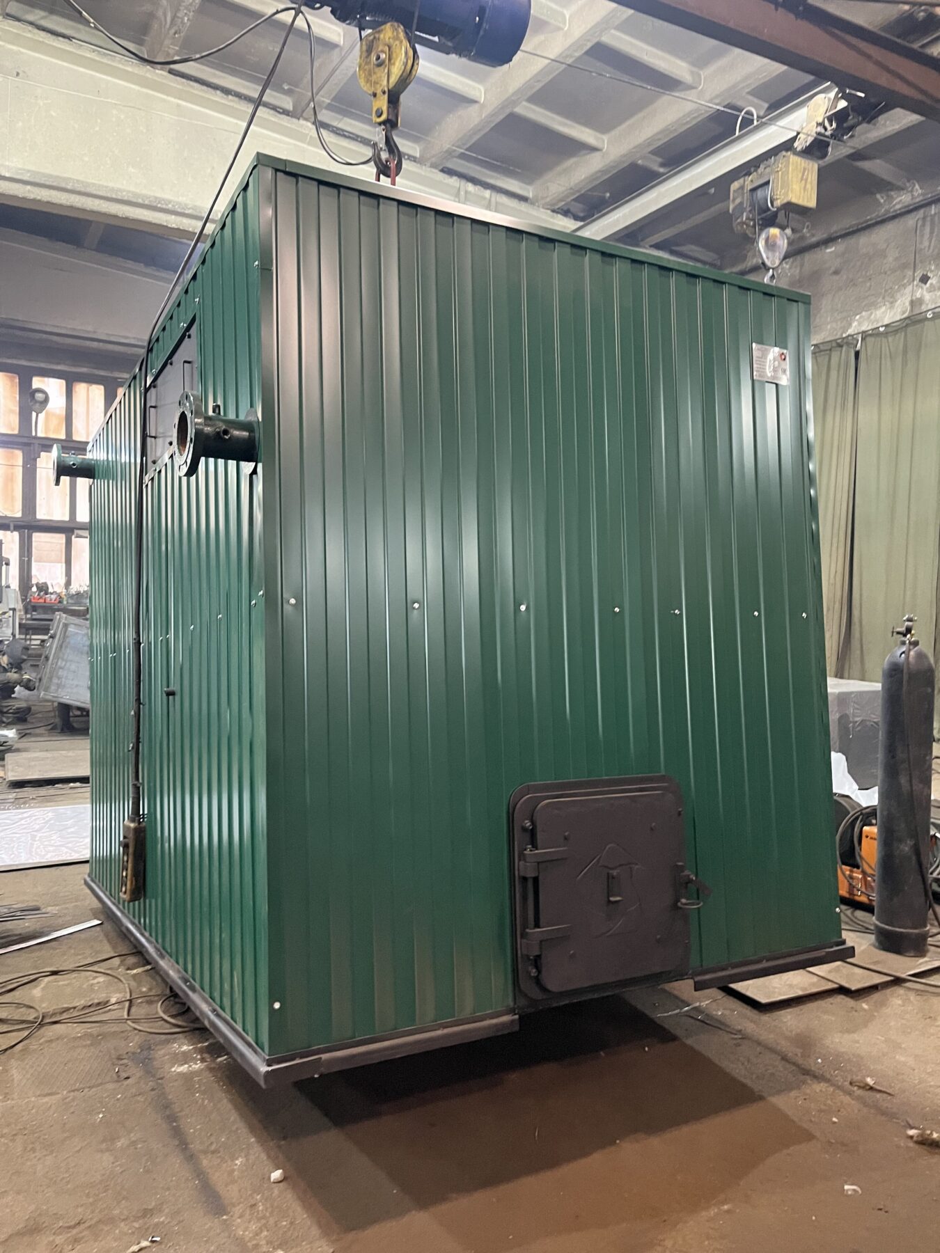 Поставка твердотопливного водогрейного котла на «шахтной топке» серии FERROWOOD-H